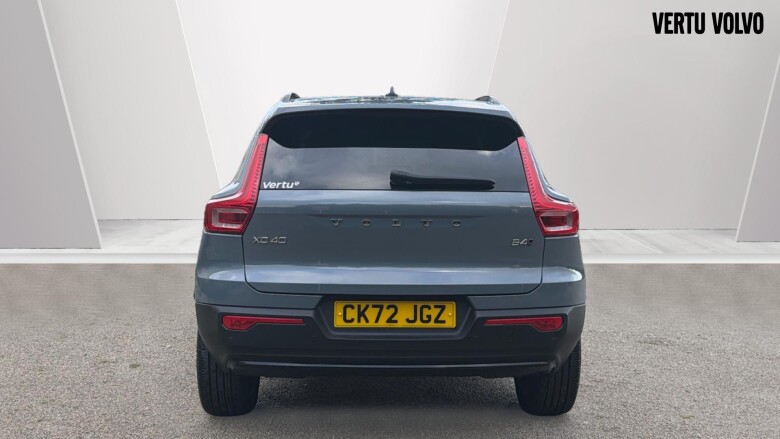 Volvo Xc40 2.0 B4P Plus Dark 5dr AWD Auto Petrol Estate